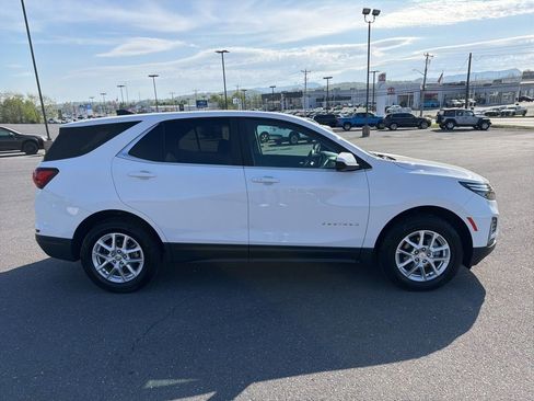 Used 2022 Chevrolet Equinox LT AWD/4WD image 6