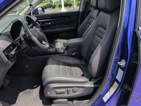 Used 2024 Honda CR-V EX-L image 3