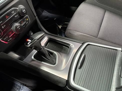 Used 2020 Dodge Charger SXT RWD image 19