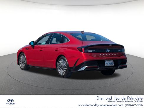 Certified 2025 Hyundai Sonata SEL FWD image 5
