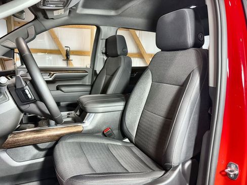 Used 2024 GMC Sierra 1500 Elevation image 21