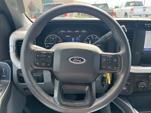 Used 2023 Ford F350 XLT w/ 360-Degree Camera Package AWD/4WD image 35