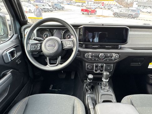 New 2026 Jeep Gladiator Sport image 8