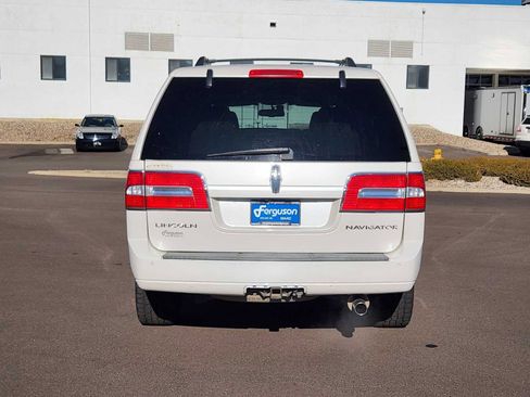 Used 2012 Lincoln Navigator 4WD image 14