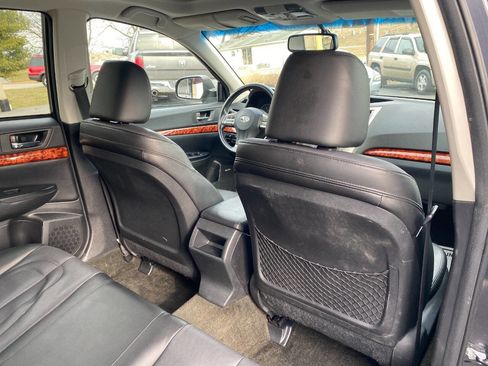 Used 2012 Subaru Outback 2.5i Limited image 27