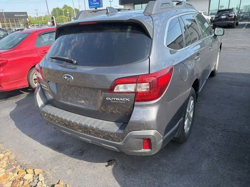 Used 2018 Subaru Outback 2.5i Premium AWD/4WD image 4
