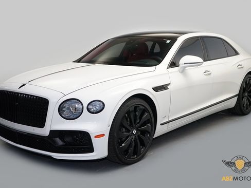 Used 2021 Bentley Flying Spur V8 image 3