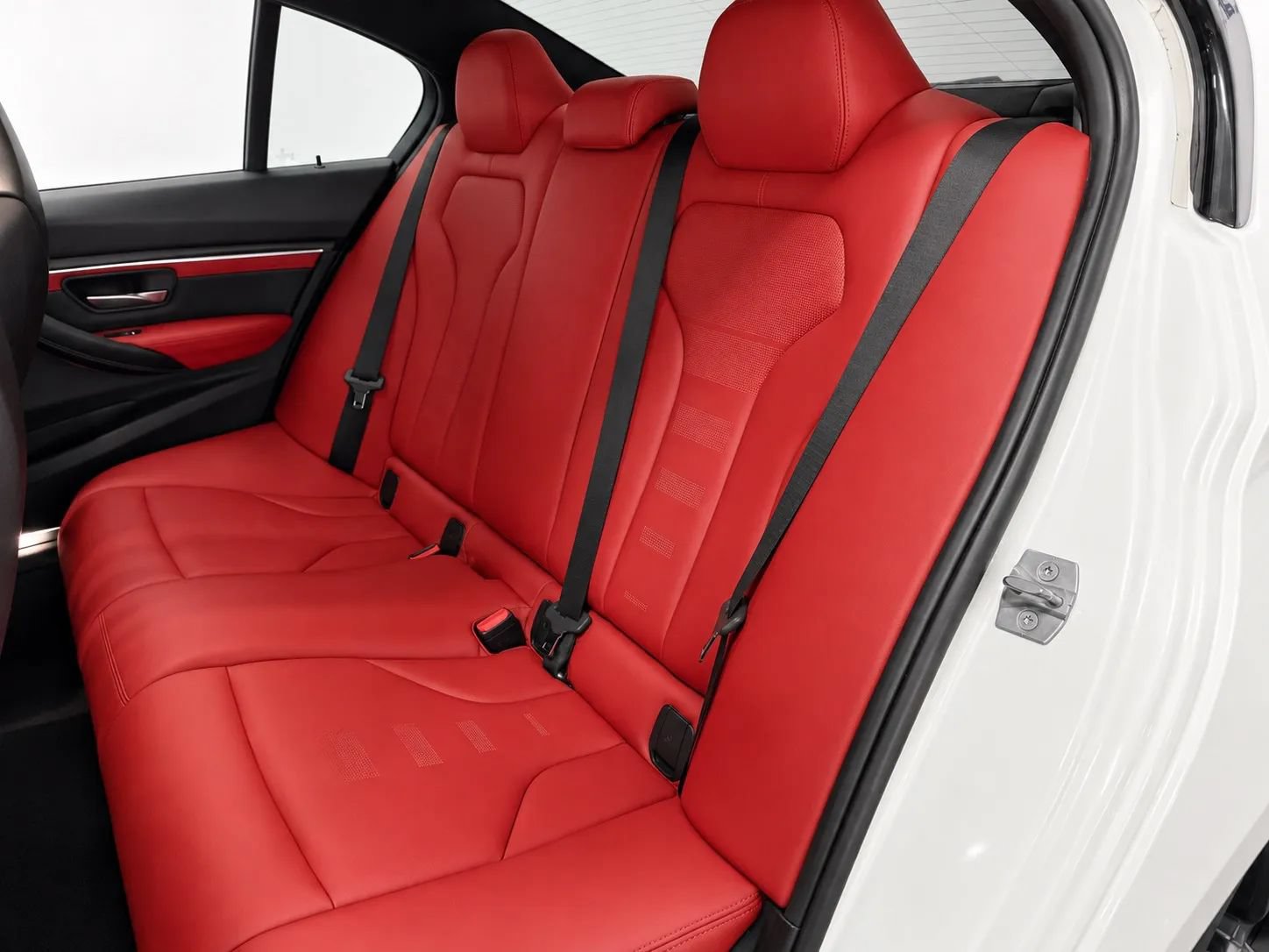 Used 2018 BMW M3 w/ Competition Package RWD image 16
