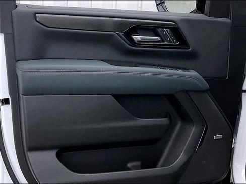 New 2026 GMC Yukon XL AT4 w/ AT4 Premium Plus Package image 11