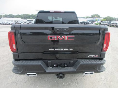 New 2026 GMC Sierra 1500 AT4 w/ AT4 Premium Package AWD/4WD image 5