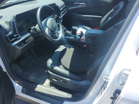 Certified 2025 Kia Sportage EX w/ Premium Package AWD/4WD image 30