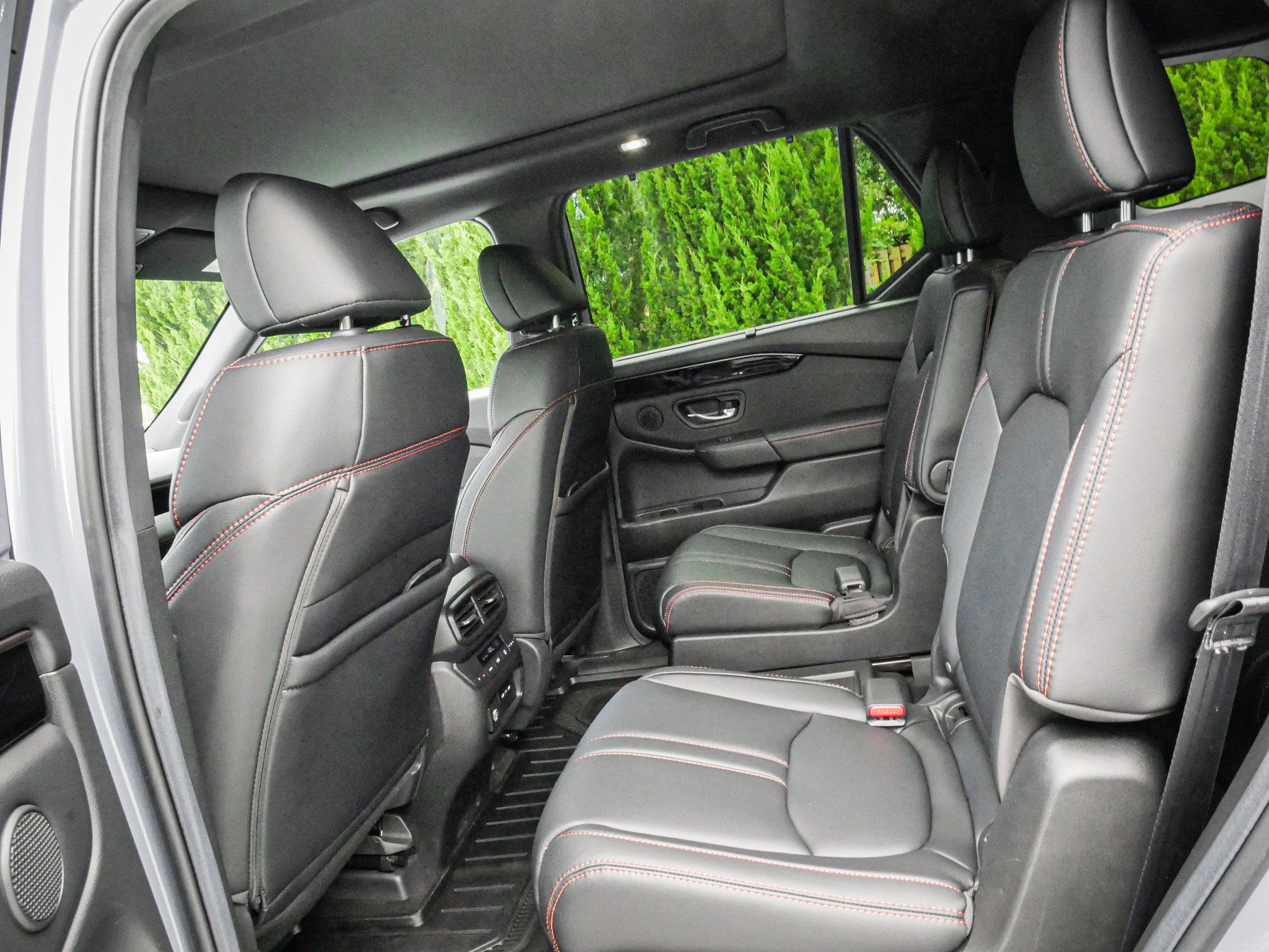Certified 2025 Honda Pilot TrailSport image 30