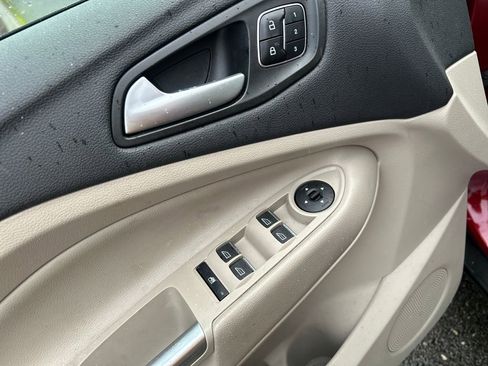 Certified 2018 Ford Escape Titanium image 20