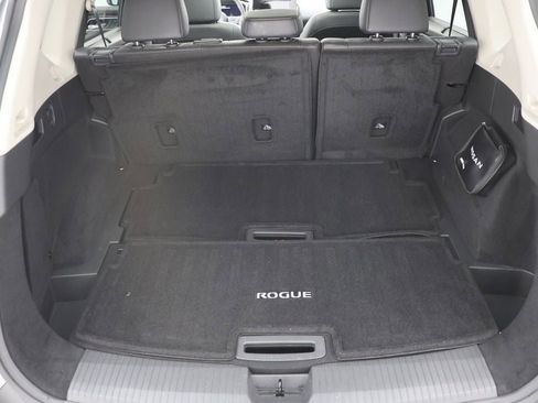 Used 2023 Nissan Rogue Platinum w/ Platinum Premium Package image 31