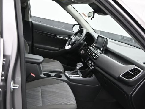 Used 2022 Kia Seltos LX AWD/4WD image 11