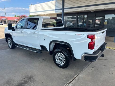 Used 2025 Chevrolet Silverado 2500 LT w/ Convenience Package AWD/4WD image 7