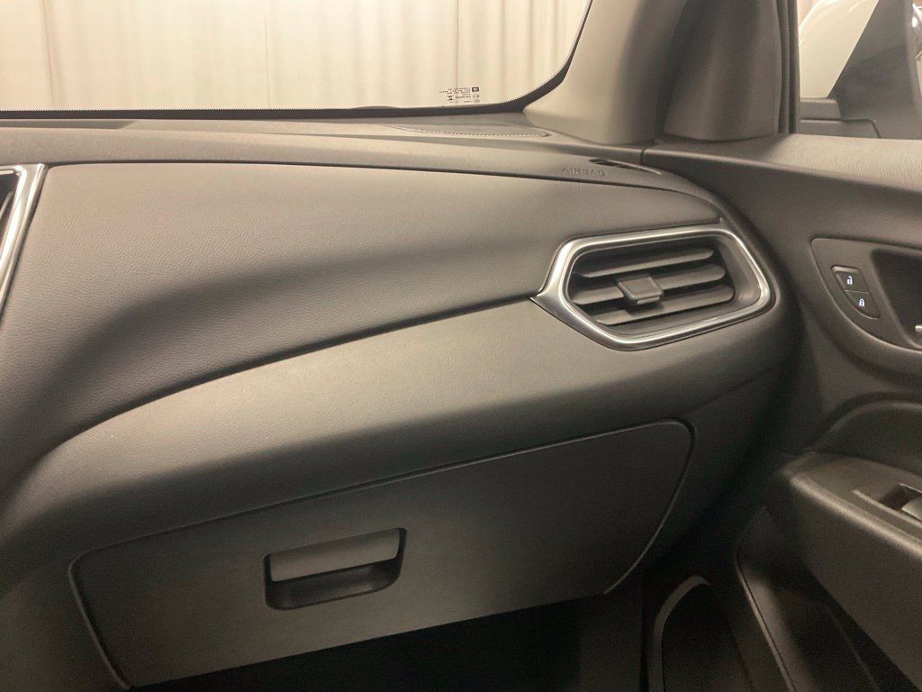 Used 2024 Chevrolet Equinox LT AWD/4WD image 29