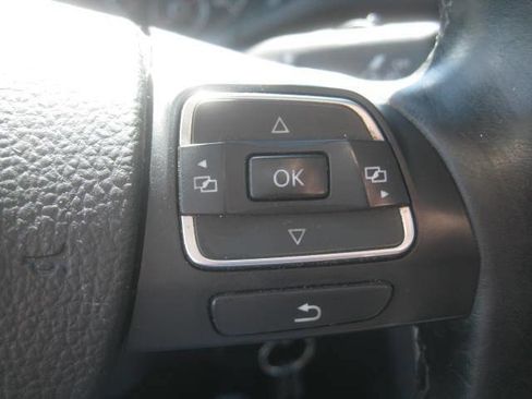 Used 2015 Volkswagen Passat 1.8T SE image 23