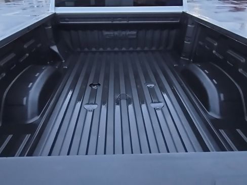 Used 2025 GMC Sierra 3500 SLE w/ SLE Value Package image 26