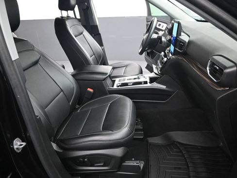 Used 2024 Ford Explorer Limited w/ Limited Technology Package RWD image 28