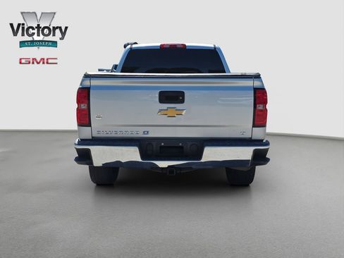 Used 2018 Chevrolet Silverado 1500 LT w/ LT Eassist Package RWD image 16