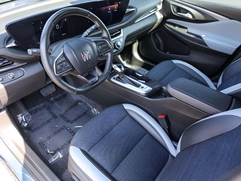 Used 2024 Buick Envista Preferred w/ Convenience I Package FWD image 36