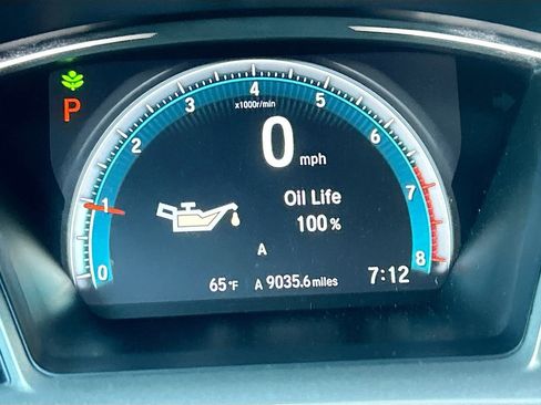 Used 2018 Honda Civic EX image 12