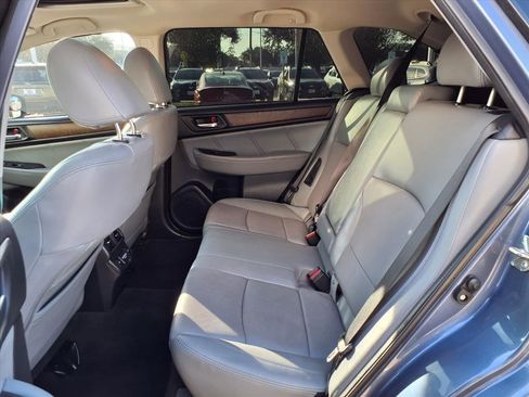 Used 2018 Subaru Outback 2.5i Limited image 18