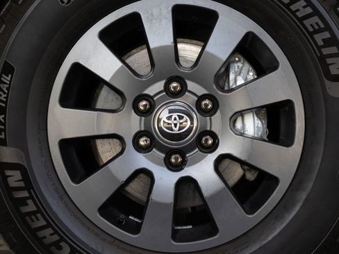 Used 2024 Toyota Land Cruiser w/ Premium Package image 10