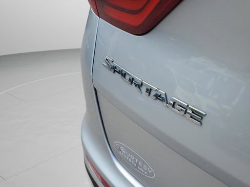 Used 2017 Kia Sportage SX FWD image 35