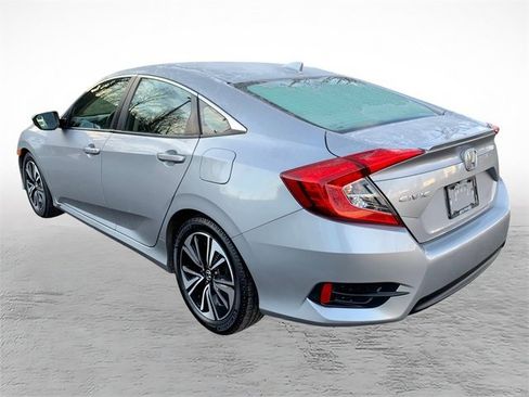 Used 2017 Honda Civic EX-L image 5