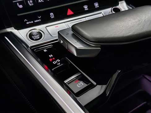 Certified 2024 Audi Q8 e-tron Premium w/ Prestige Package AWD/4WD image 17