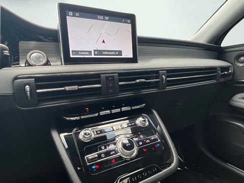 Used 2021 Lincoln Corsair Grand Touring image 50