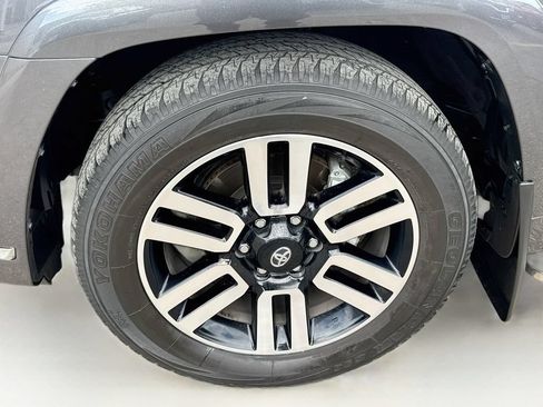 Used 2022 Toyota 4Runner Limited RWD image 38