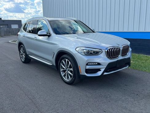 Used 2018 BMW X3 xDrive30i w/ Convenience Package AWD/4WD image 3