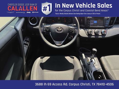 Used 2018 Toyota RAV4 LE FWD image 23