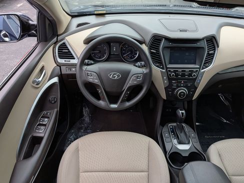 Used 2018 Hyundai Santa Fe Sport w/ 2.4L Value Package 02 FWD image 18