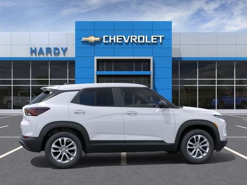 New 2026 Chevrolet TrailBlazer LS w/ LS Convenience Package AWD/4WD image 5