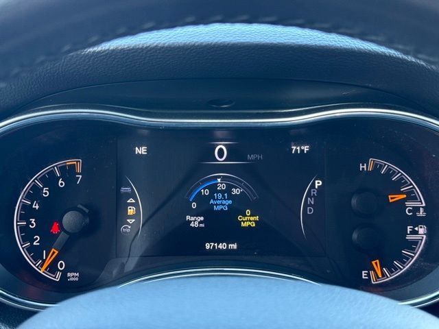 Used 2019 Jeep Grand Cherokee Limited AWD/4WD image 27