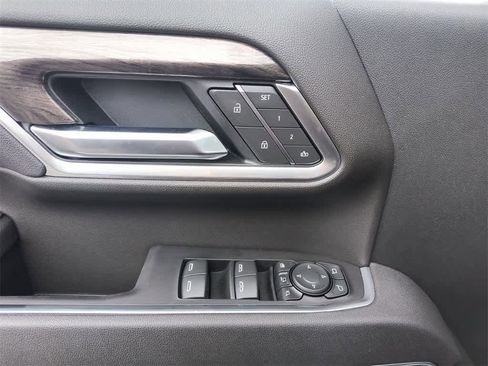 Used 2025 Chevrolet Silverado 3500 LTZ w/ LTZ Plus Package image 13