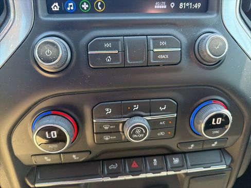 Used 2022 Chevrolet Silverado 1500 RST w/ Redline Edition AWD/4WD image 21