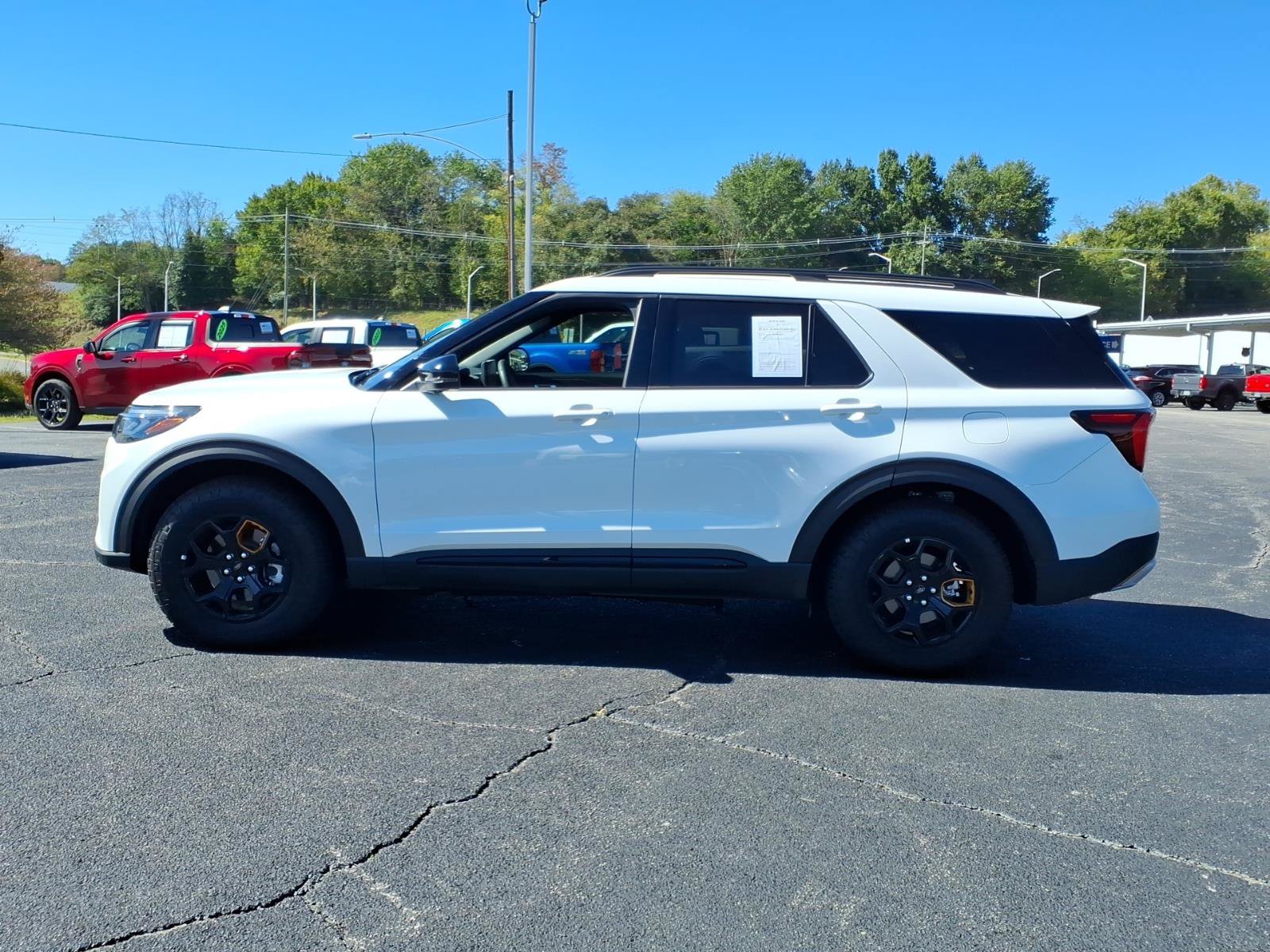 Used 2026 Ford Explorer Tremor w/ Tremor Ultimate Package AWD/4WD image 5