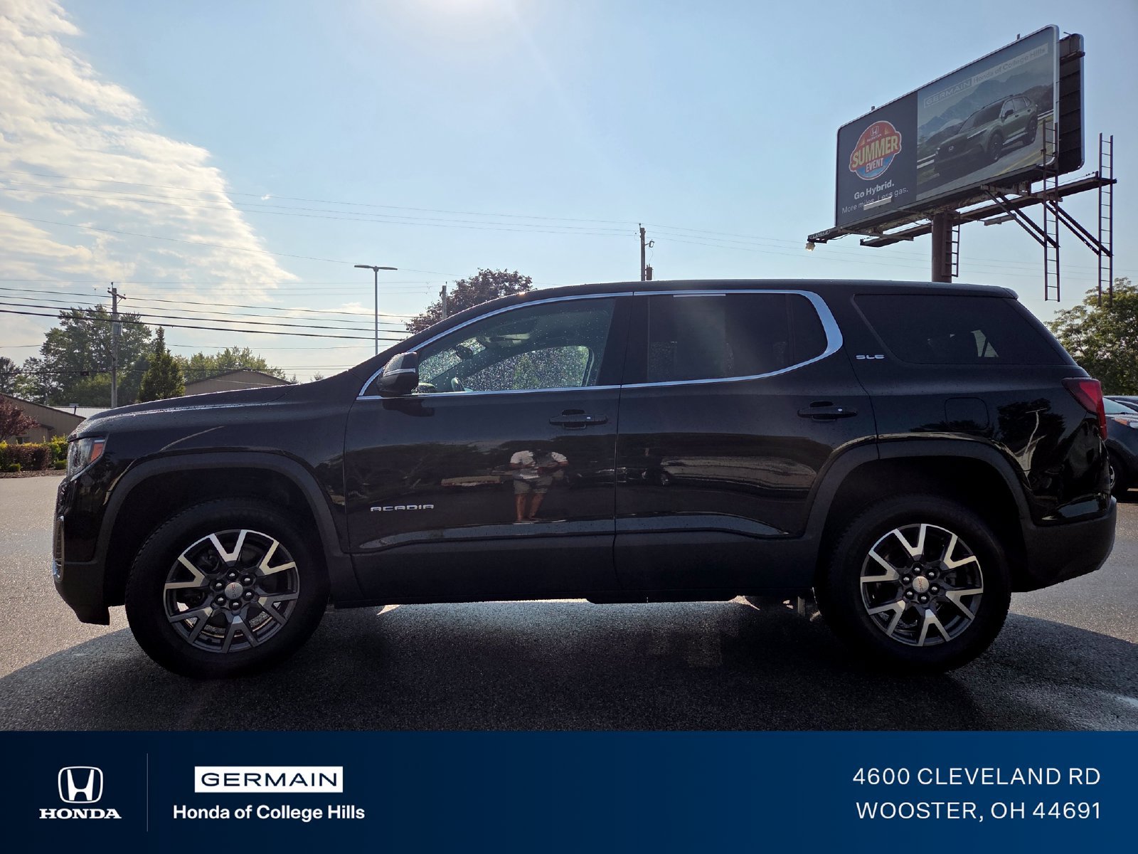 Used 2023 GMC Acadia SLE FWD image 19