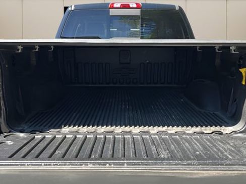 Used 2017 Chevrolet Silverado 1500 LT w/ All Star Edition AWD/4WD image 5