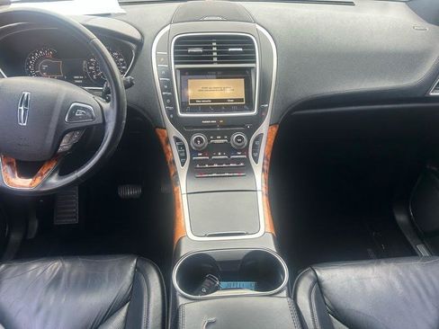 Used 2016 Lincoln MKX Select w/ Select Plus Package FWD image 11