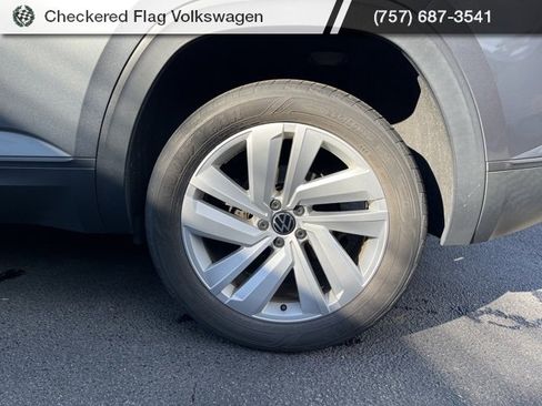Used 2022 Volkswagen Atlas Cross Sport SE w/ Panoramic Sunroof Package image 8