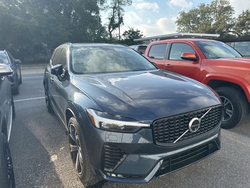Used 2024 Volvo XC60 B5 Ultimate w/ Protection Package Premier AWD/4WD image 3