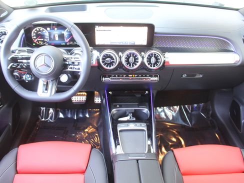 New 2026 Mercedes-Benz GLB 35 AMG 4MATIC image 18