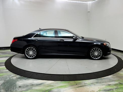 Used 2015 Mercedes-Benz S 550 Sedan image 4
