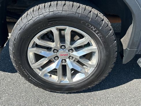 Used 2022 GMC Sierra 1500 SLT AWD/4WD image 29